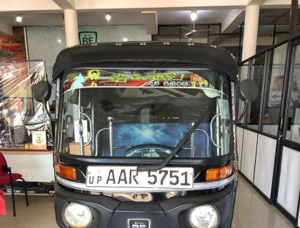 Bajaj 4 Stroke Three-wheeler for sale at Ambalantota