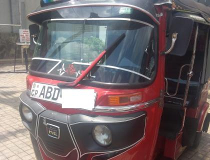 Bajaj 4S Three Wheeler for sale at Riyasakwala Kurunegala