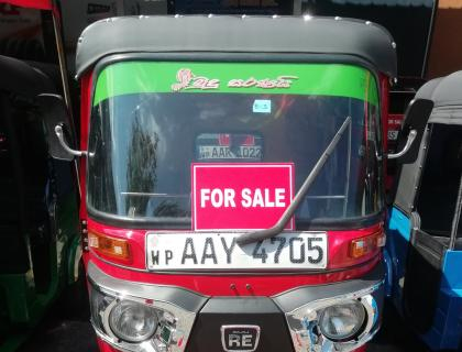 Bajaj 4 Stroke Three-wheeler for sale at Riyasakwala Maligawatta