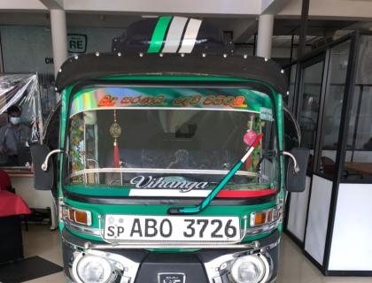 Bajaj 4 Stroke Three-wheeler for sale at Ambalantota