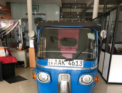 Bajaj 4 Stroke Three-wheeler for sale at Ambalantota