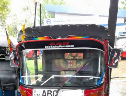 Bajaj 4 Stroke Three-wheeler for sale at Riyasakwala Bandaragama