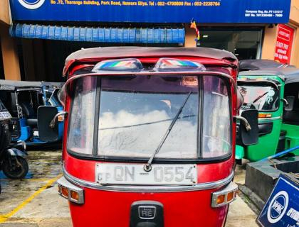 Bajaj 4 Stroke Three-wheeler for sale at Riyasakwala Nuwara Eliya