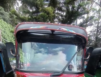 Bajaj 4 Stroke Three-wheeler for sale at Riyasakwala Nuwara Eliya