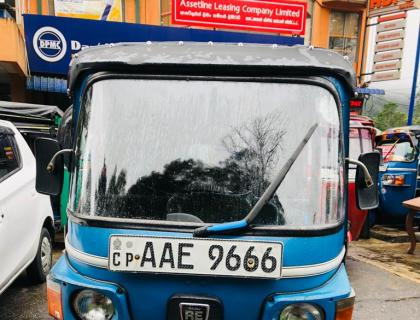 Bajaj 4 Stroke Three-wheeler for sale at Riyasakwala Nuwara Eliya