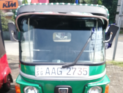 Bajaj 4 Stroke Three-wheeler for sale at Rathnapura