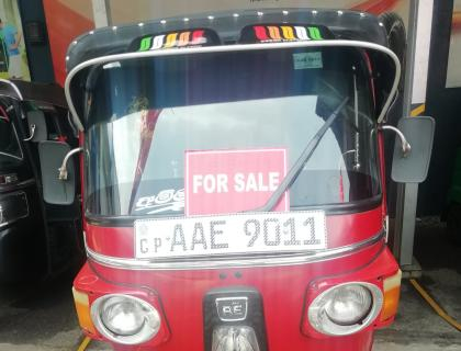 Bajaj 4 Stroke Three-wheeler for sale at Riyasakwala Maligawatta