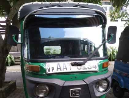 Bajaj 4 Stroke Three-wheeler for sale at Riyasakwala Battaramulla