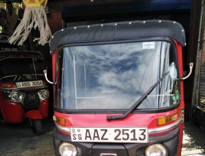 Bajaj Three Wheel for sale at Rathnapura Riyasakwala