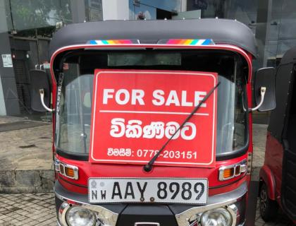 Bajaj 4 Stroke Three-wheeler for sale at Kurunegala