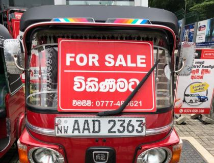 Bajaj 4 Stroke Three-wheeler for sale at Kurunegala