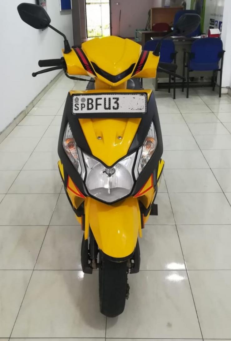Dio bike yellow colour cheap