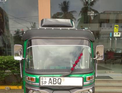 Bajaj 4 Stroke Three-wheeler for sale at Galle