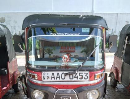 Bajaj 4 Stroke Three-wheeler for sale at Riyasakwala Battaramulla