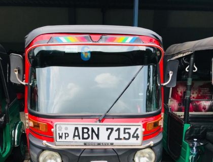 Bajaj 4 Stroke Three-wheeler for sale at Riyasakwala Kurunegala