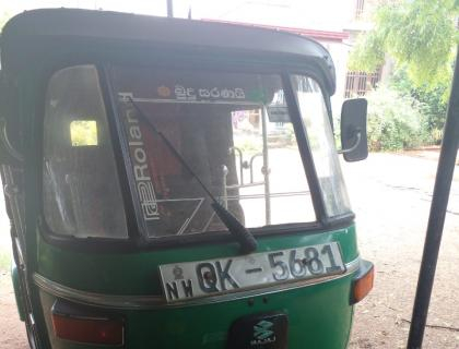 Bajaj Three Wheel For Sale In Dambulla