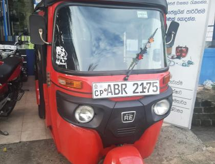 Bajaj 4 Stroke Three-wheeler for sale at Riyasakwala Kegalle