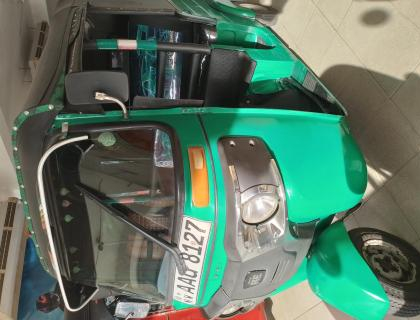 Bajaj 4 Stroke Three-wheeler for sale at Riyasakwala Yakkala