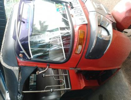 Bajaj 4 Stroke Three-wheeler for sale at Riyasakwala Yakkala