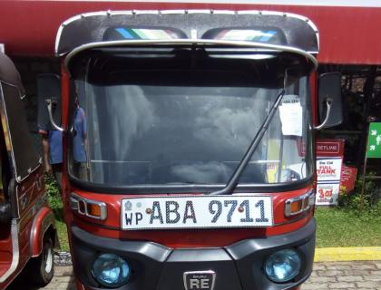 Bajaj 3W 4 Stroke Three wheel for Sale