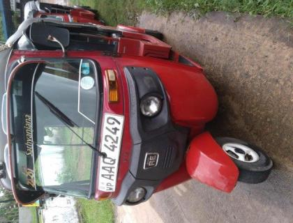 Bajaj 3W 4 Stroke Three wheel for Sale