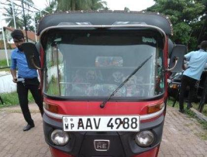 Bajaj 3W 4 Stroke Three wheel for Sale