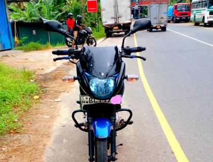 Bajaj Pulsar 150 for sale at Riyasakwala Kegalle