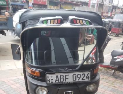 Bajaj Three Wheel For Sale In Dambulla