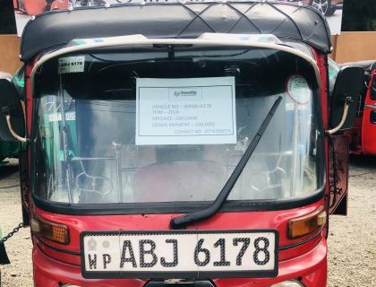 Bajaj Three Wheel For Sale In Kandy