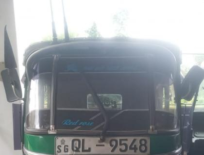 Bajaj Three Wheel for sale at Rathnapura Riyasakwala