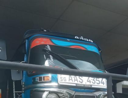 Bajaj Three Wheel for sale at Rathnapura Riyasakwala