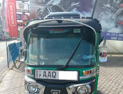 Bajaj 4 Stroke Three-wheeler for sale at Galle