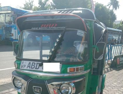 Bajaj 4 Stroke Three-wheeler for sale at Galle