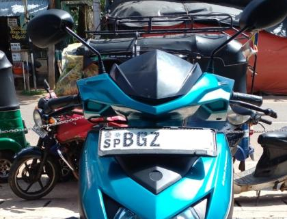 YAMAHA-RAY- Z R SCOOTER AT RIYASAKWALA GALLE