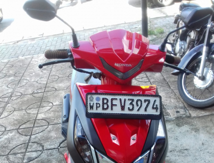 Honda Dio Scooter for sale at Riyasakwala Kurunegala