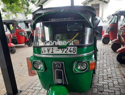 Bajaj 4 Stroke Three-wheeler for sale at Riyasakwala Battaramulla