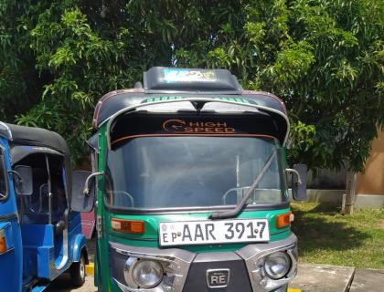 Bajaj 4 Stroke Three-wheeler