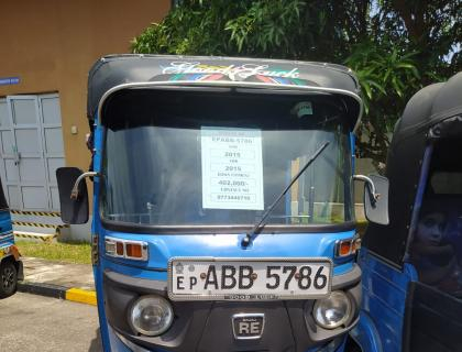 Bajaj 4 Stroke Three-wheeler