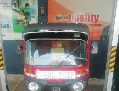 Bajaj 4 Stroke Three-wheeler for sale at Riyasakwala Maligawatta