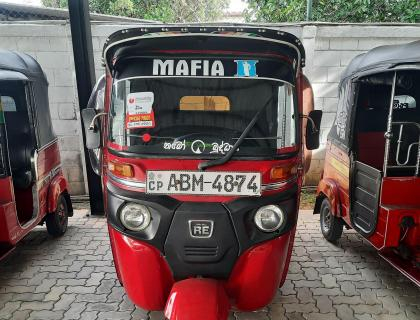 Bajaj 4 Stroke Three-wheeler for sale at Riyasakwala Battaramulla