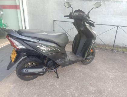 2W         Honda Dio  Motorcycle for sale at Galle