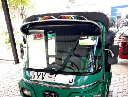 Bajaj 4 Stroke Three-wheeler for sale at Riyasakwala Bandaragama