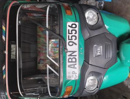 Bajaj 4 Stroke Three-wheeler for sale at Riyasakwala Yakkala