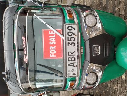 Bajaj 4 Stroke Three-wheeler for sale at Riyasakwala Yakkala