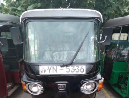 Bajaj 4 Stroke Three-wheeler for sale at Negombo