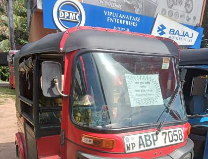 Bajaj 4 Stroke Three-wheeler for sale at Riyasakwala Yakkala