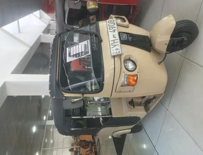 Bajaj Three Wheel for sale at Rathnapura Riyasakwala