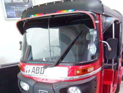 Bajaj 4 Stroke Three-wheeler for sale in Avissawella