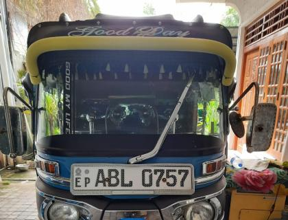 Bajaj 4 Stroke Three-wheeler for sale in Batticaloa