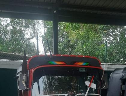 Bajaj 4 Stroke Three-wheeler for sale at Riyasakwala Battaramulla